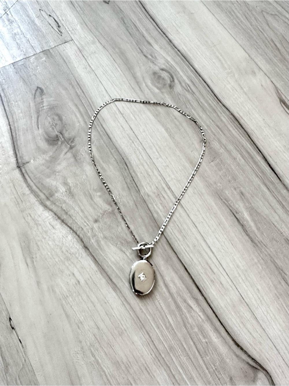 Silver Pendant Locket - Picture 5 of 6
